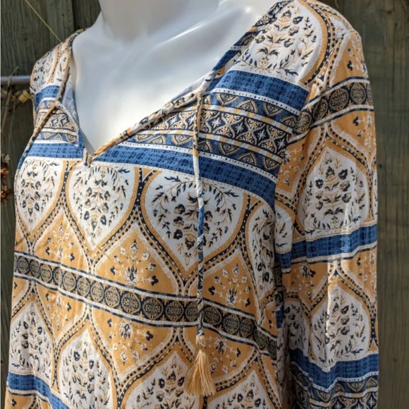 4 For 25$ ROXY | Lightweight Summer Blouse. Size Small/Medium. - Picture 8 of 9